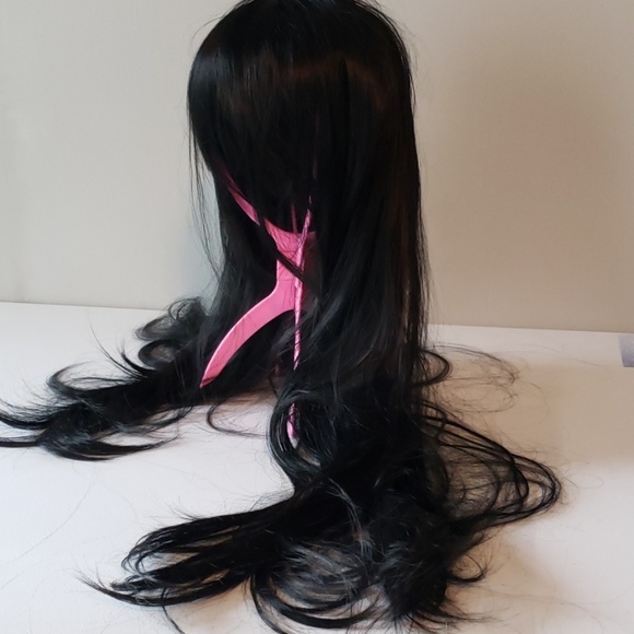 Wig - Picture 3 of 5